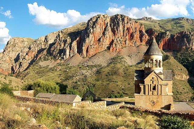 Armeniya
