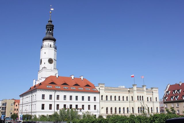 Глогув