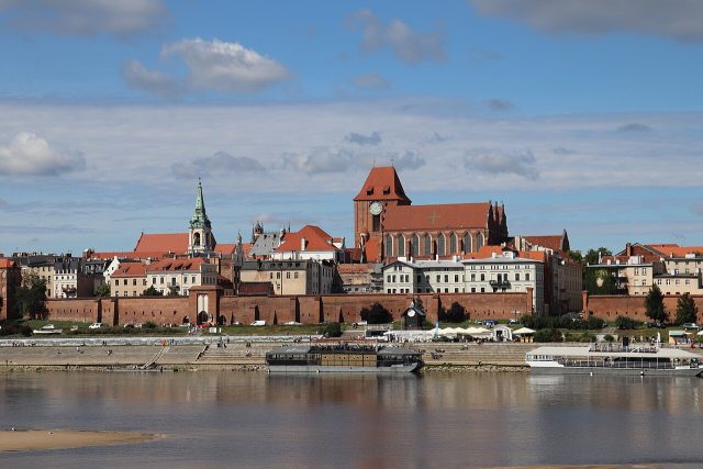Торунь