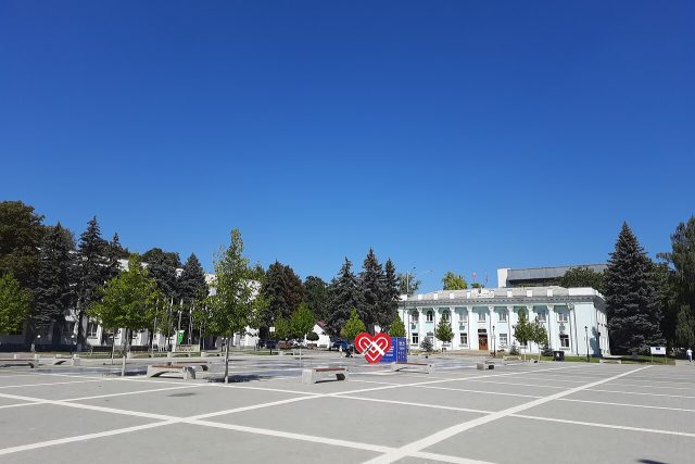 Унгень