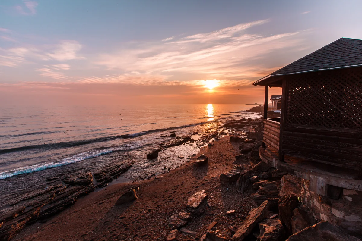 Can You Swim in the Caspian Sea — and Which Coast Has the Cleanest, Warmest Water?