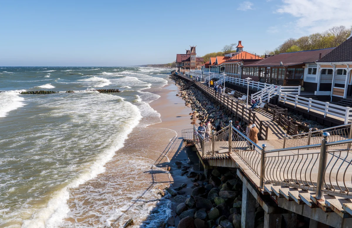 When to Go to Zelenogradsk for the Sea — and How Many Warm Days the Baltic Gives You for Swimming