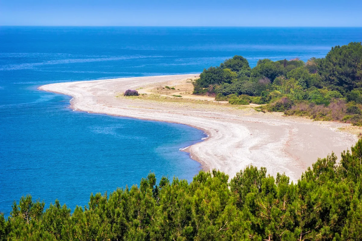 When Swimming Season Ends in Abkhazia — and Is October Worth a Trip to the Coast?
