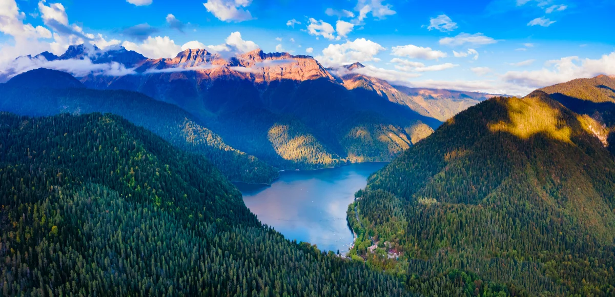 Why You Can't Swim in Lake Ritsa, Abkhazia — and What Makes This Water Dangerous Even in the Heat