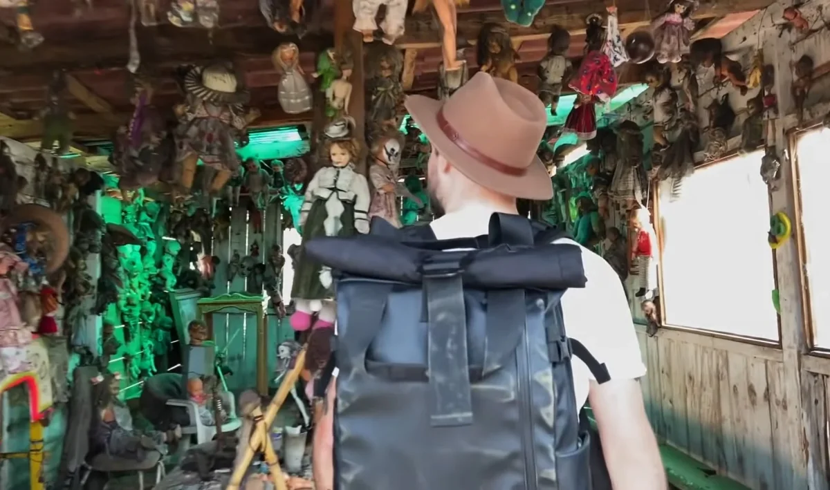 The Abandoned Island of the Dolls in Mexico: Images That Can Frighten Anyone