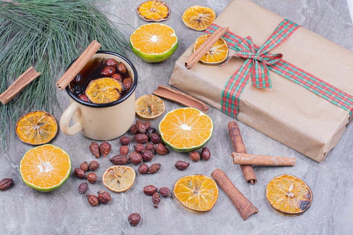 Dried oranges for New Year decor: how to make them and decoration ideas