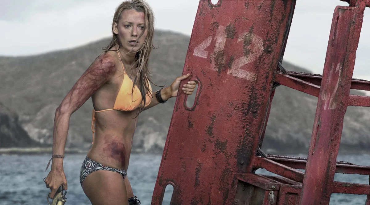 Dangerous travels: 10 films about tourism with risk