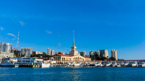 Когда в Сочи заканчивается купальный сезон и правда ли, что в бархатный сезон вода теплее, чем в июне