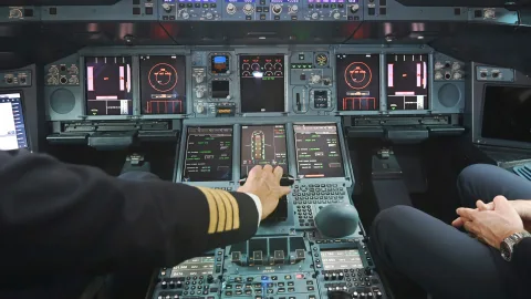 Pilots Explain Why They Always Wear Long-Sleeved Clothing During Flights