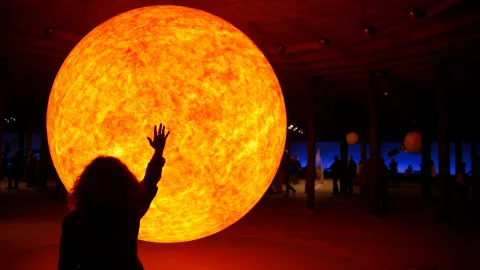 How to buy outer space: the Sun has an owner, and it is one single person