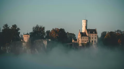Medieval abbeys and fortresses: the most mysterious ghost towns in Italy