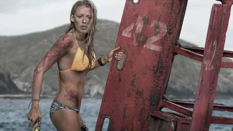 Dangerous travels: 10 films about tourism with risk
